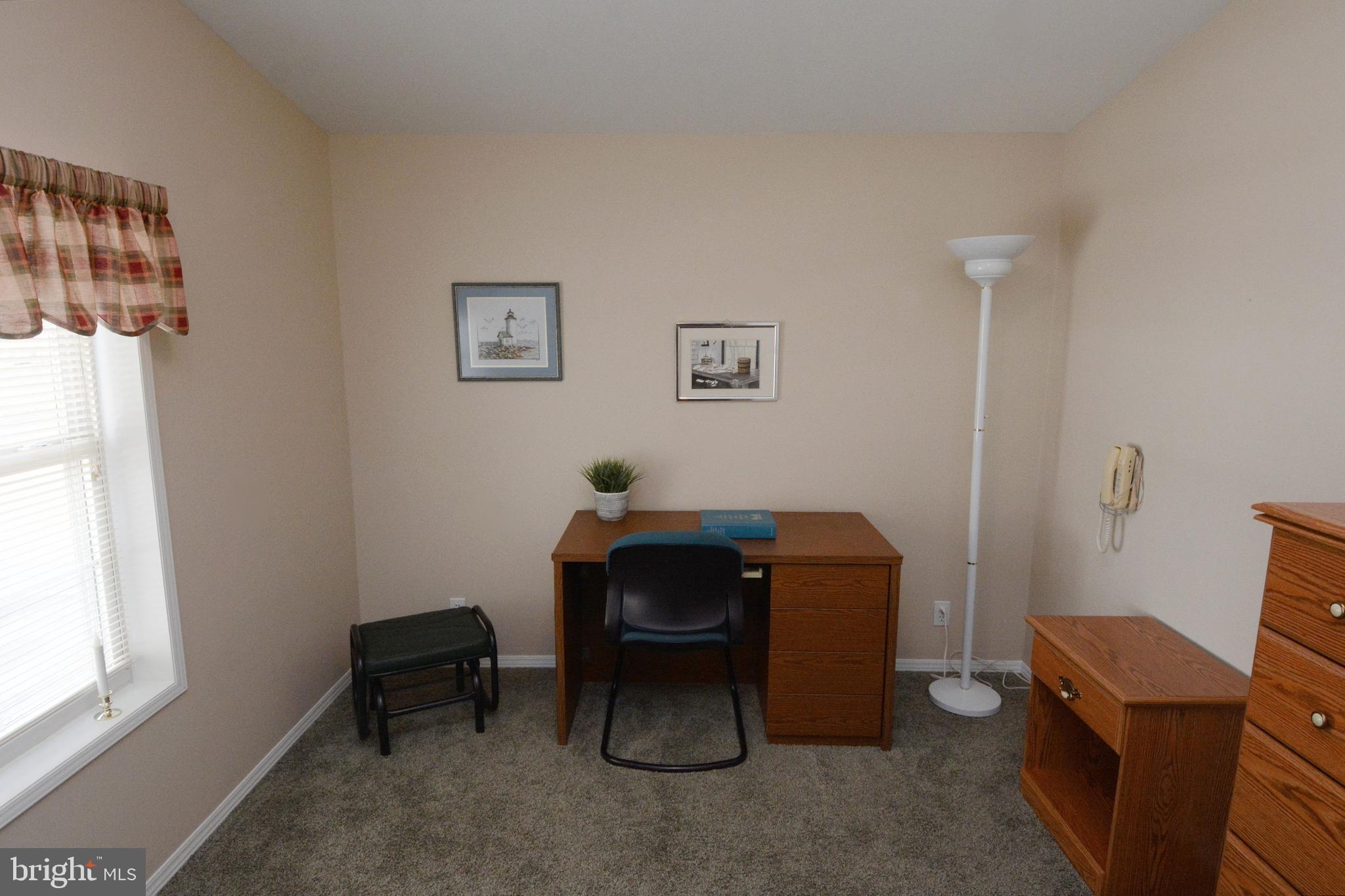 QUIET ACRES - Residential