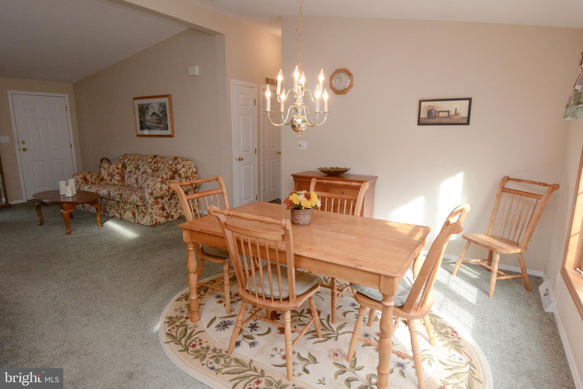 QUIET ACRES - Residential