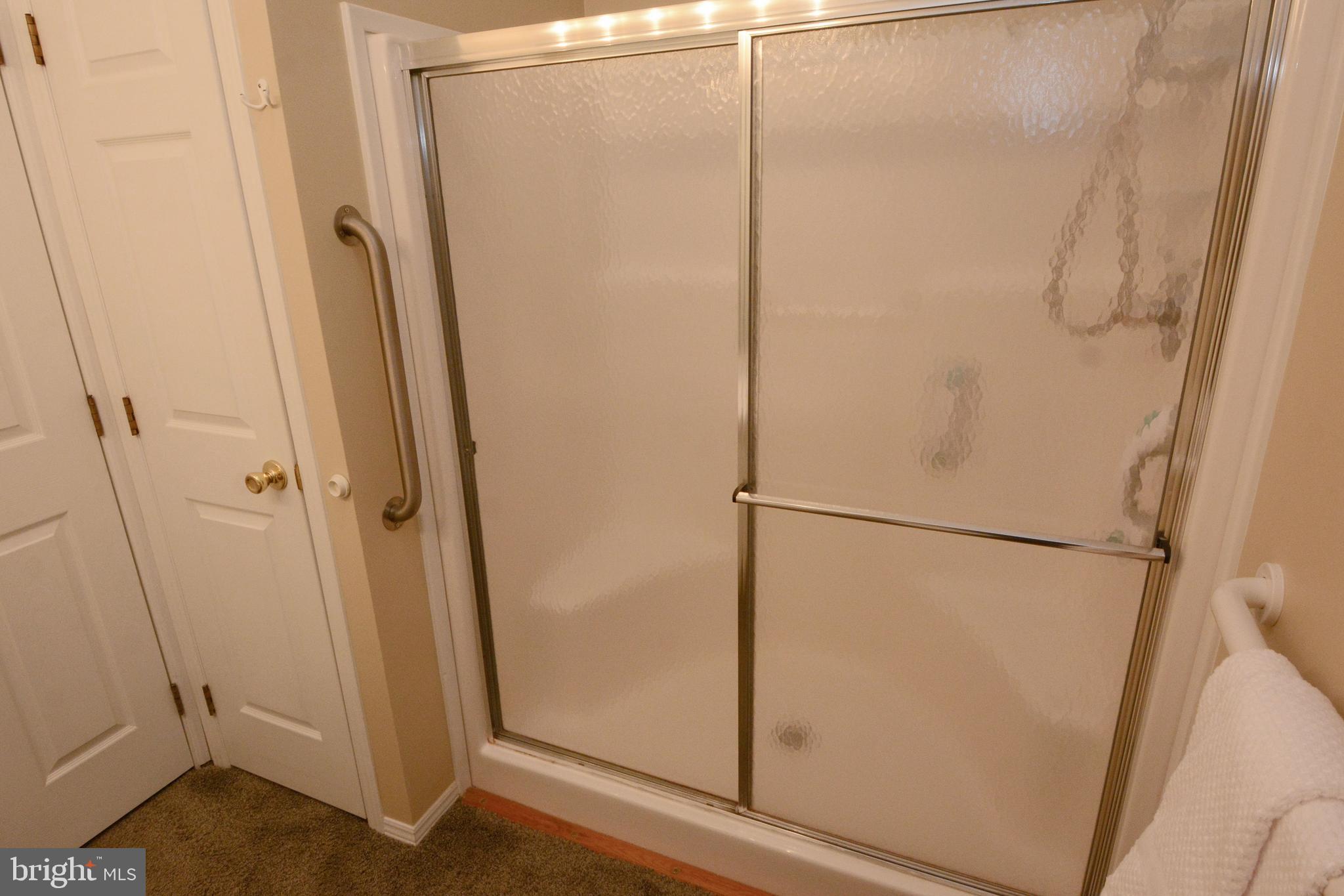 QUIET ACRES - Residential