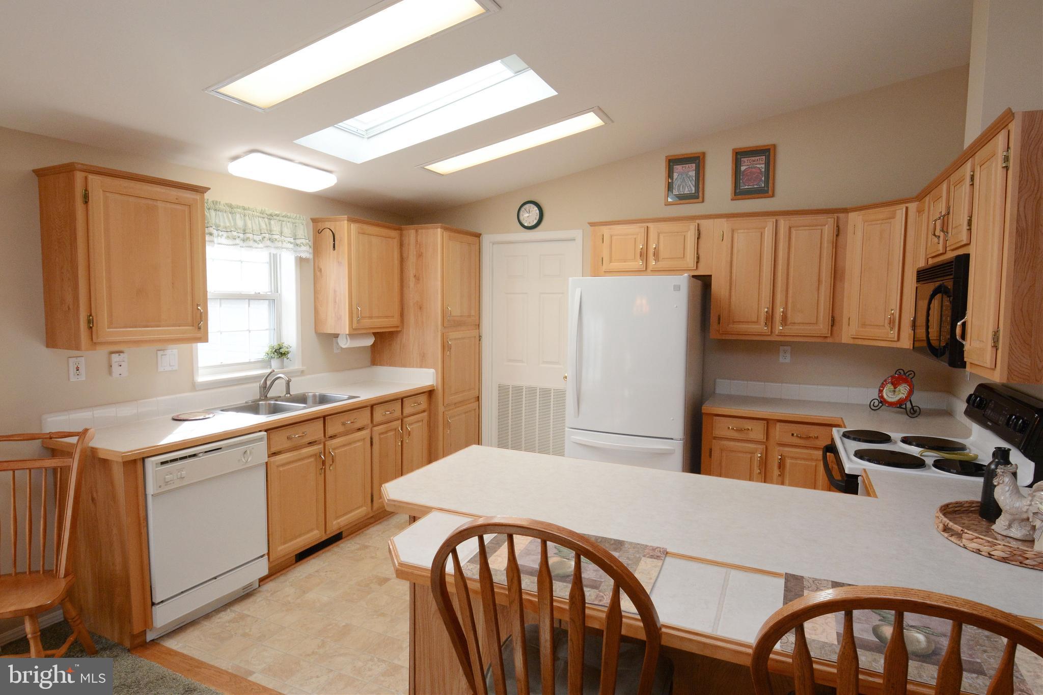 QUIET ACRES - Residential