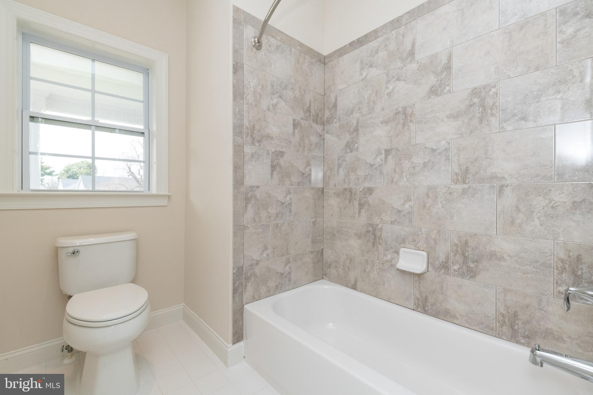 GIBSONS GRANT - Residential