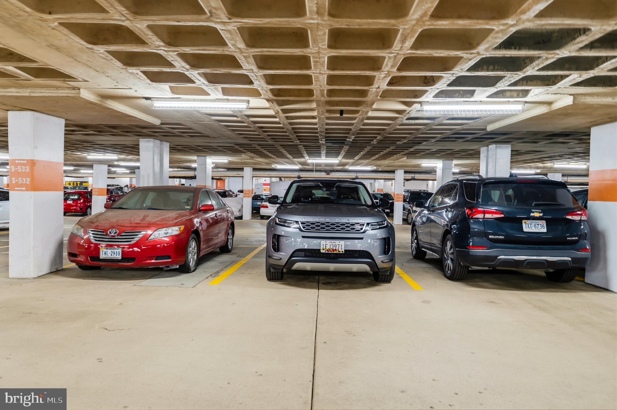 SKYLINE PLAZA - Residential