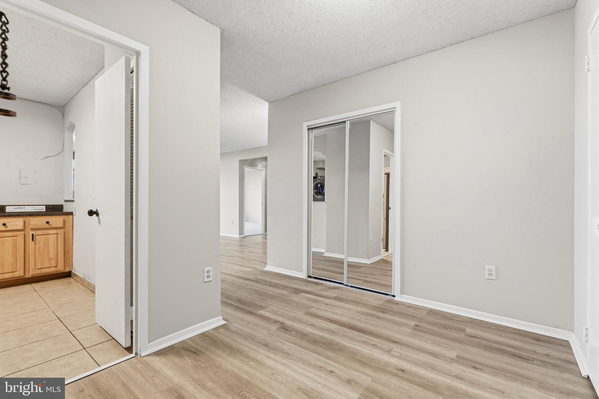 SKYLINE PLAZA - Residential