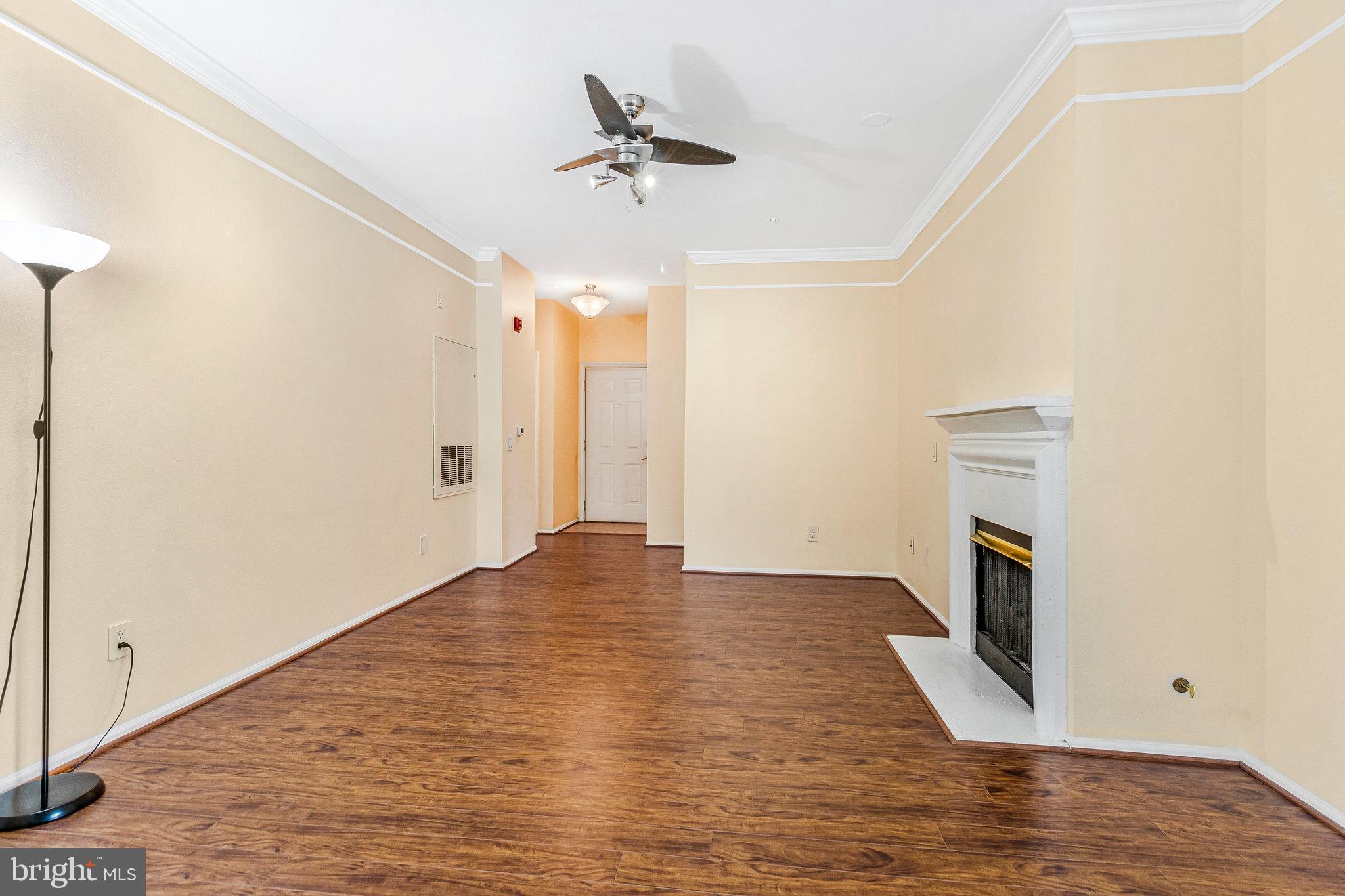 GATES OF MCLEAN - Residential