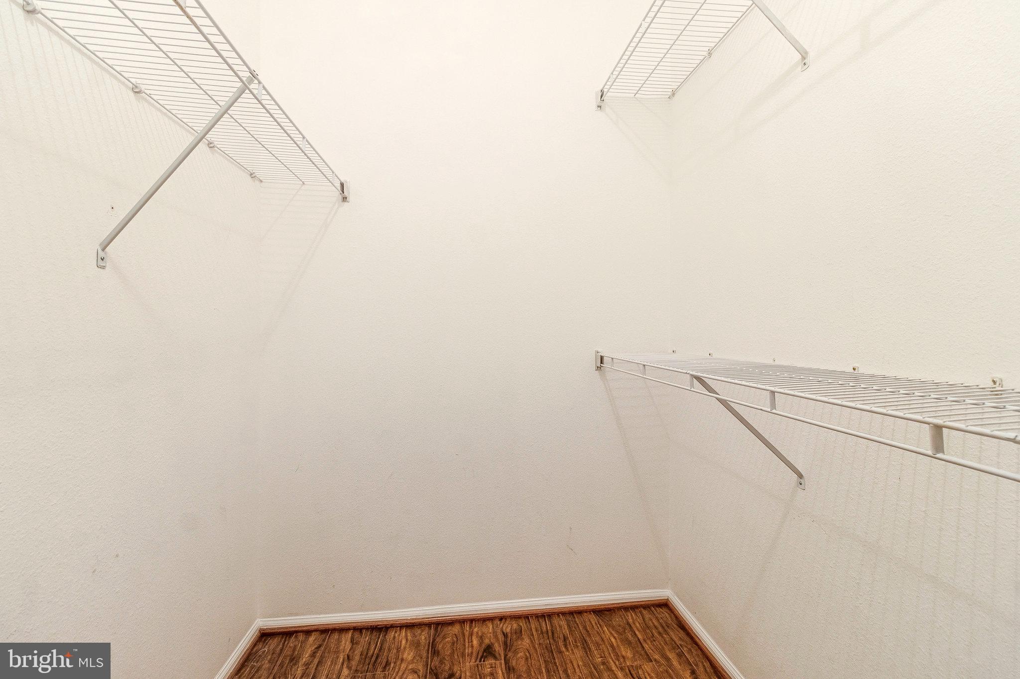 GATES OF MCLEAN - Residential