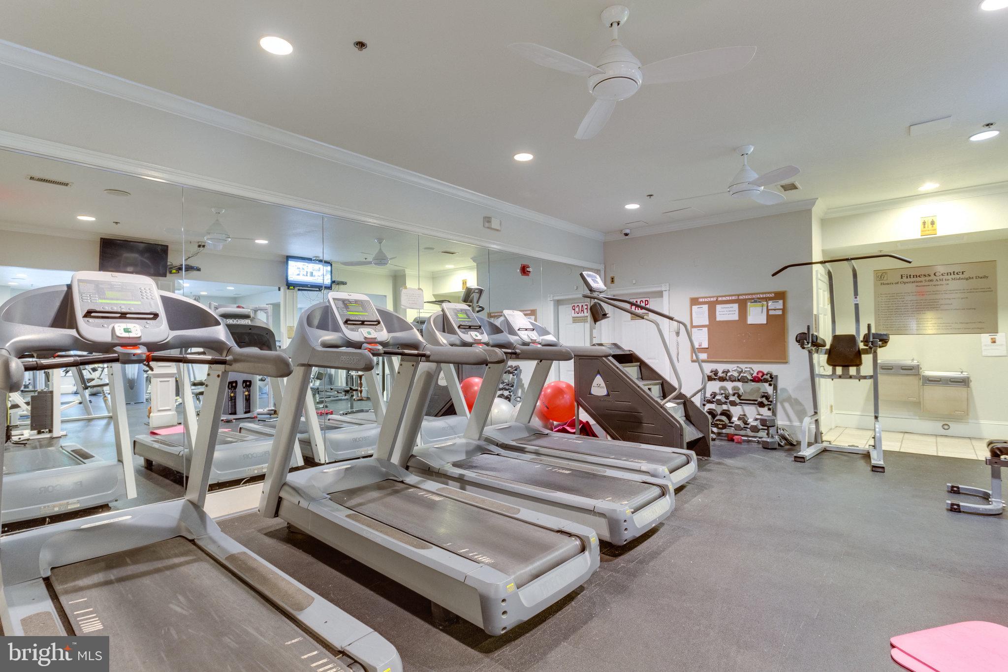 GATES OF MCLEAN - Residential