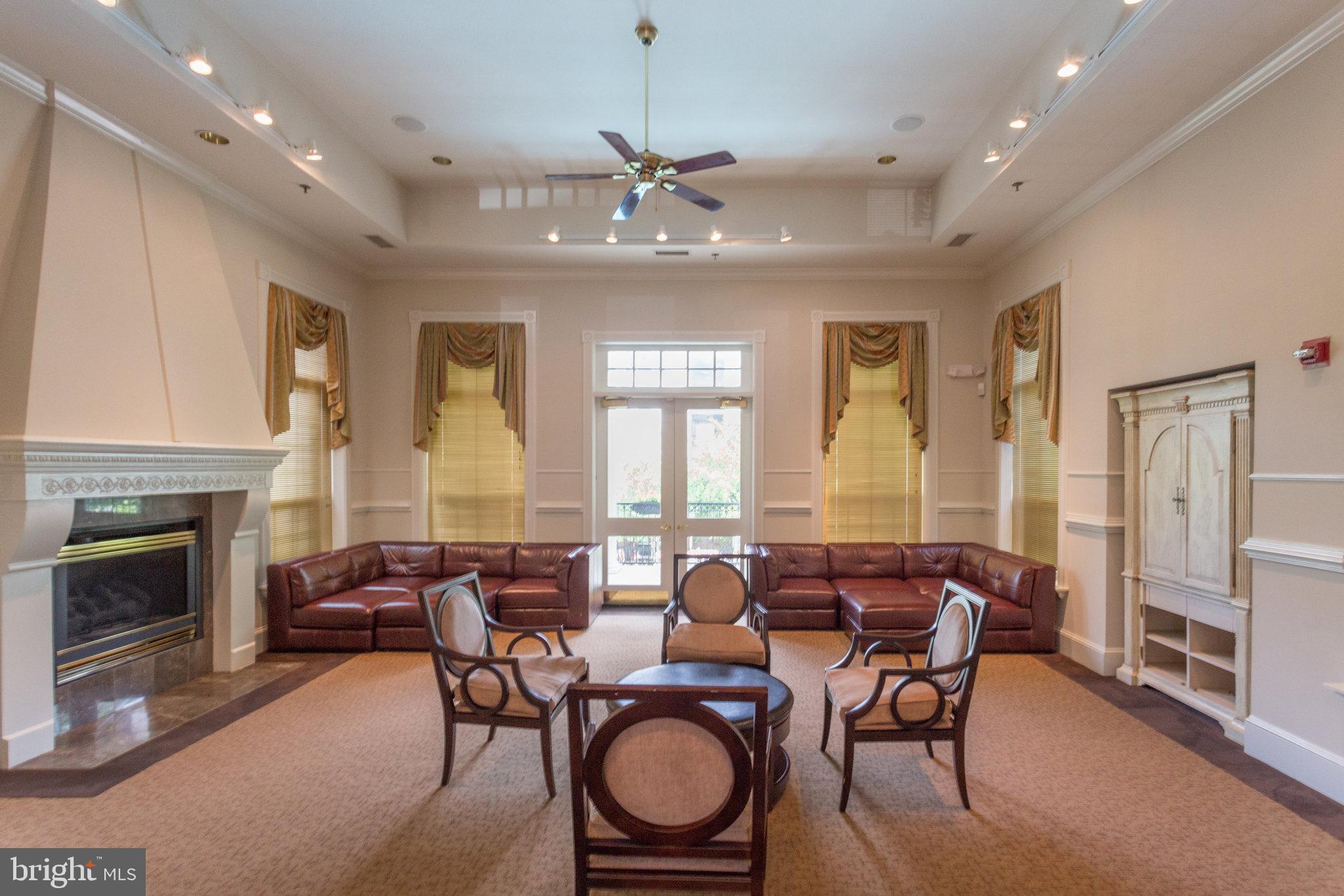 GATES OF MCLEAN - Residential