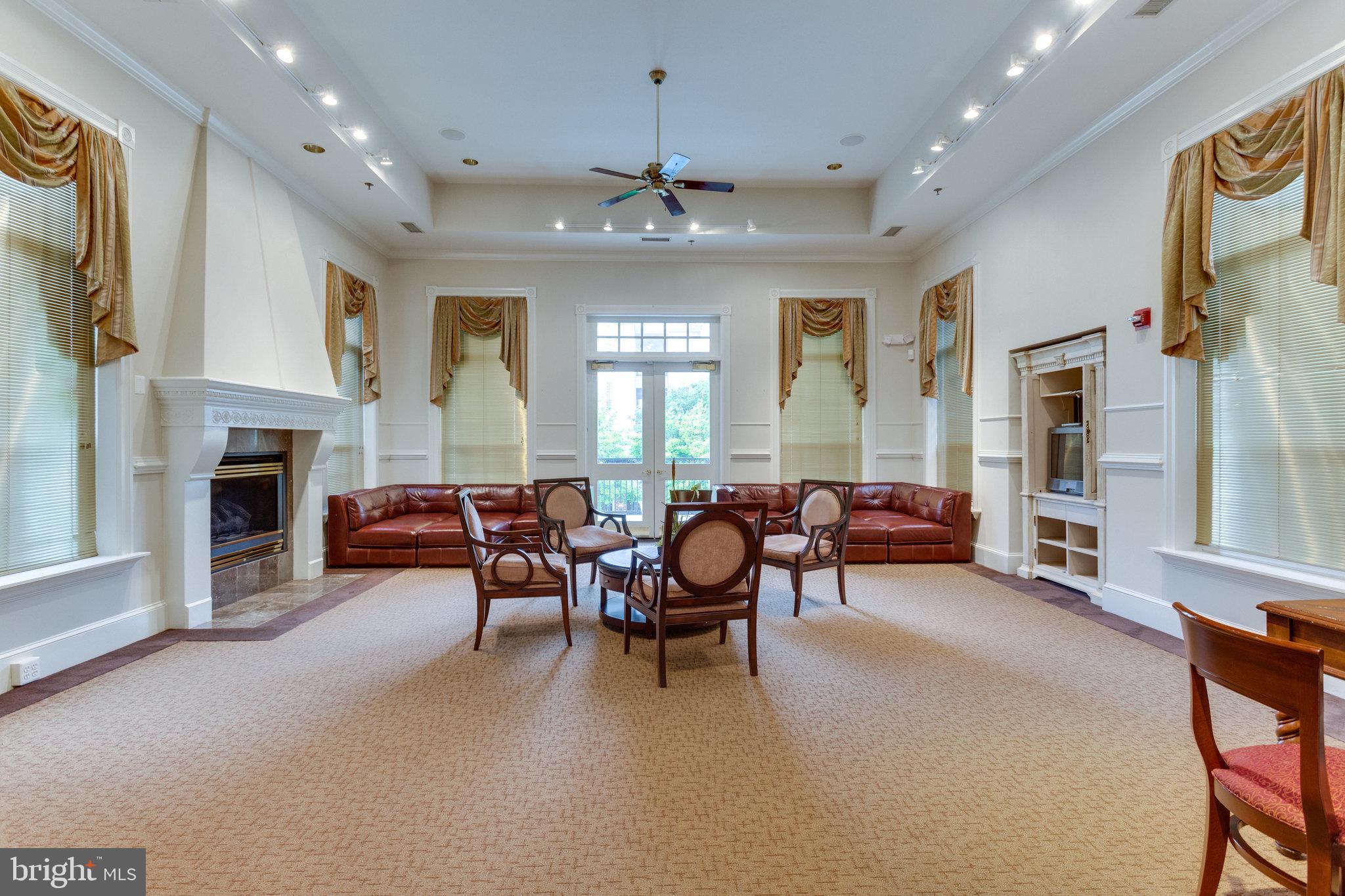 GATES OF MCLEAN - Residential