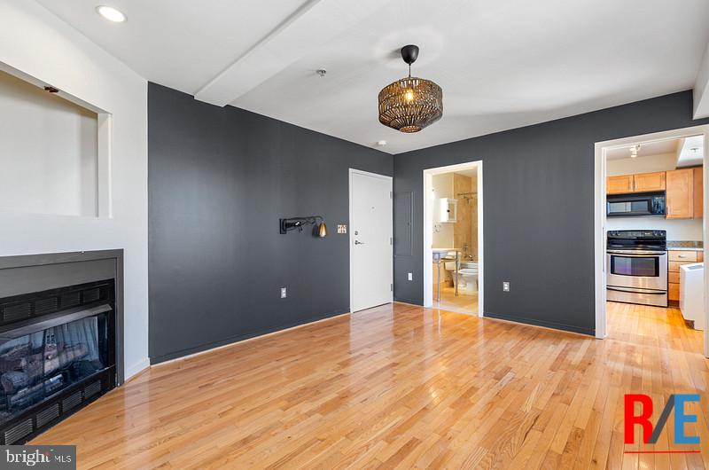 OLD TOWN - Residential Lease