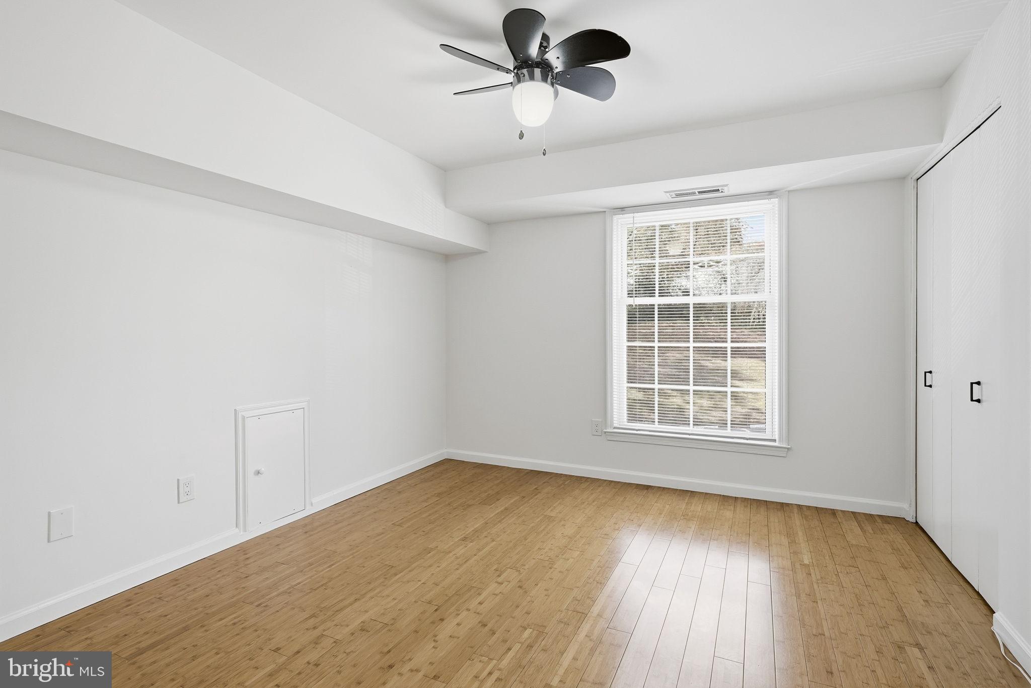 MOORINGS OF OCCOQUAN CON - Residential