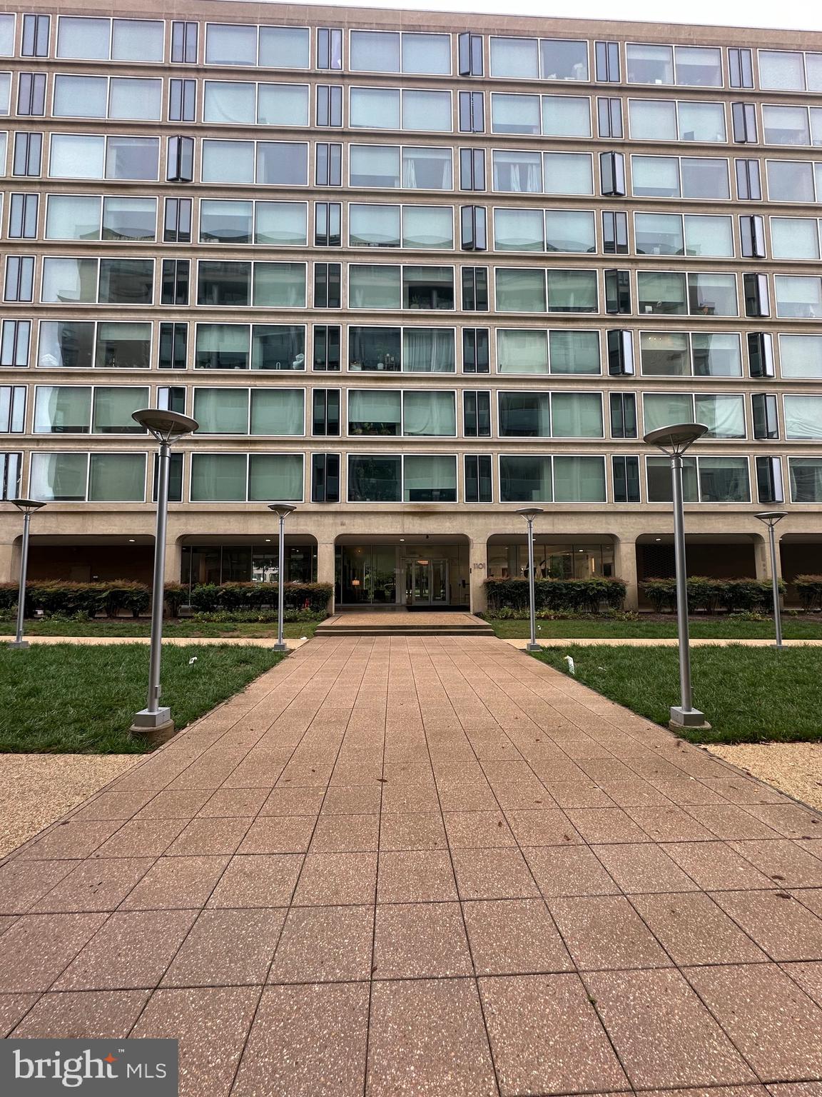 1101 3RD STREET SW 306