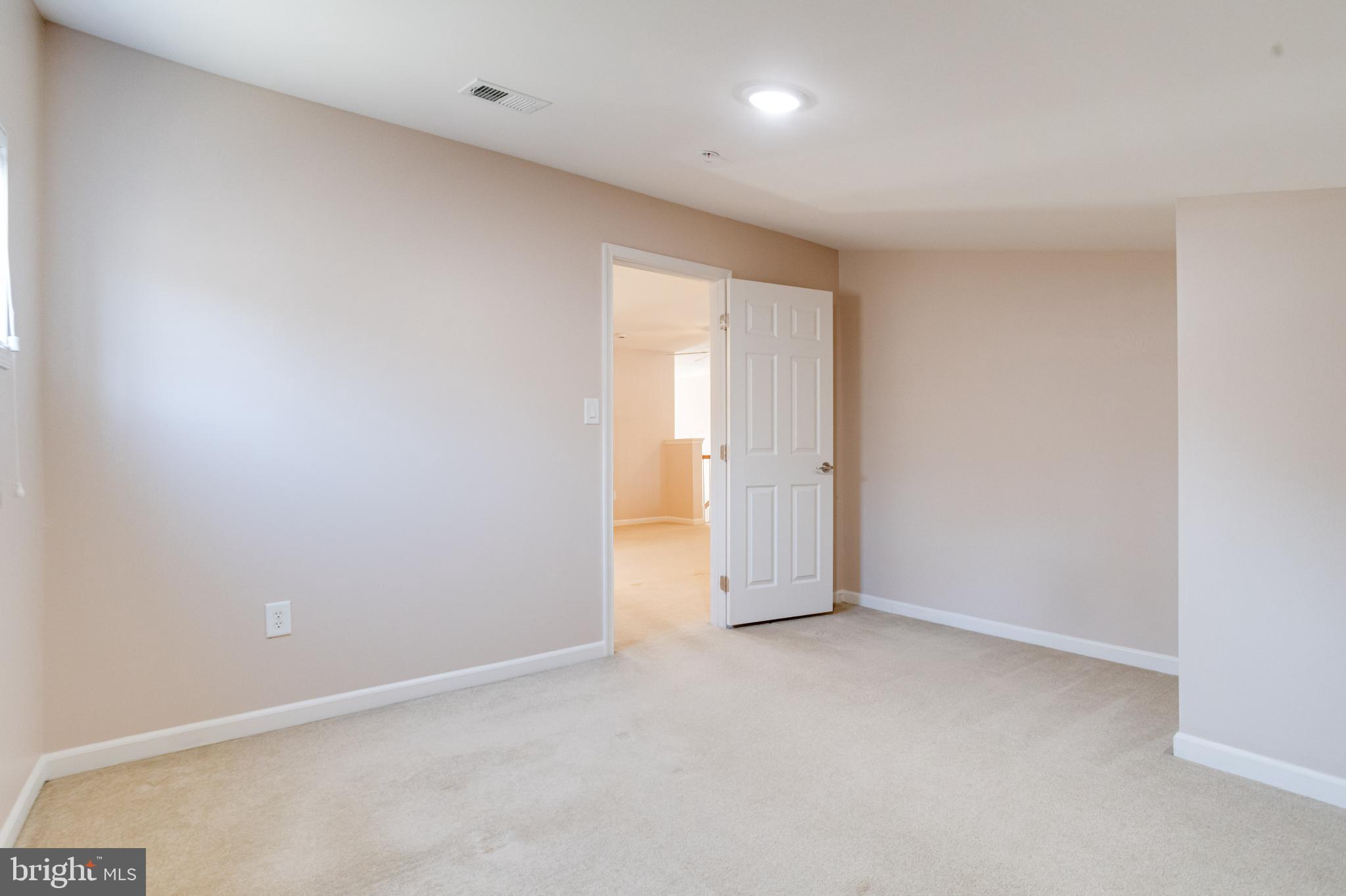 ELLICOTT MEADOWS - Residential