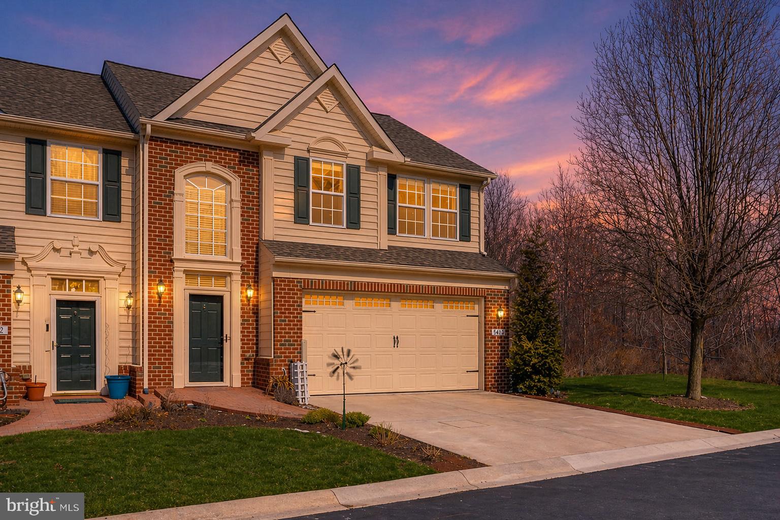 ELLICOTT MEADOWS - Residential