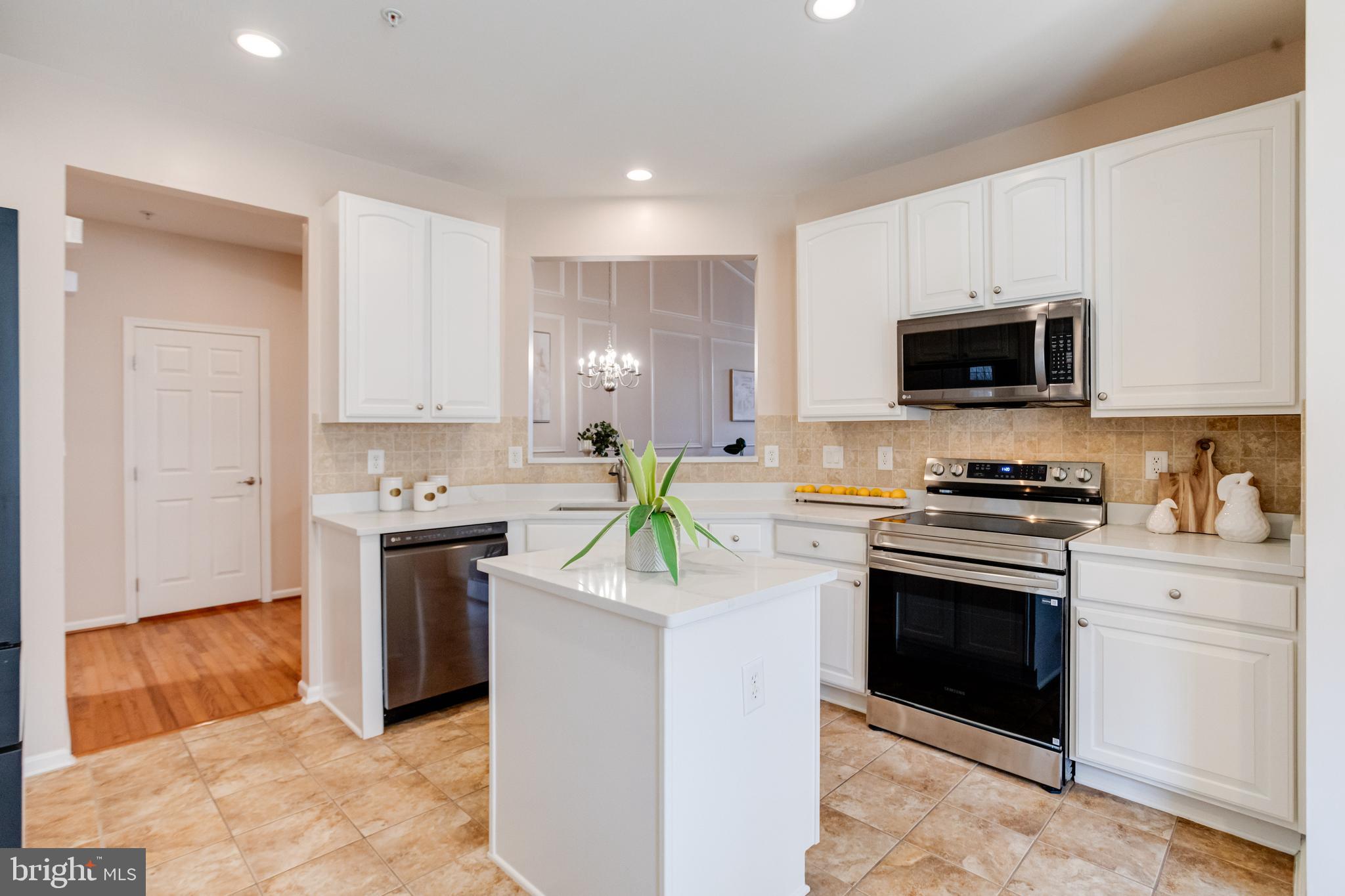 ELLICOTT MEADOWS - Residential