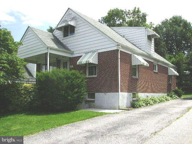 Timonium/Towson area in northern Baltimore County Maryland...3 bedrooms, 1 full/2 half baths, on quiet street w/ central air, gas heat, replacement windows, sun roof off kitchen, wood floors and more. Minimum 2 year lease required.