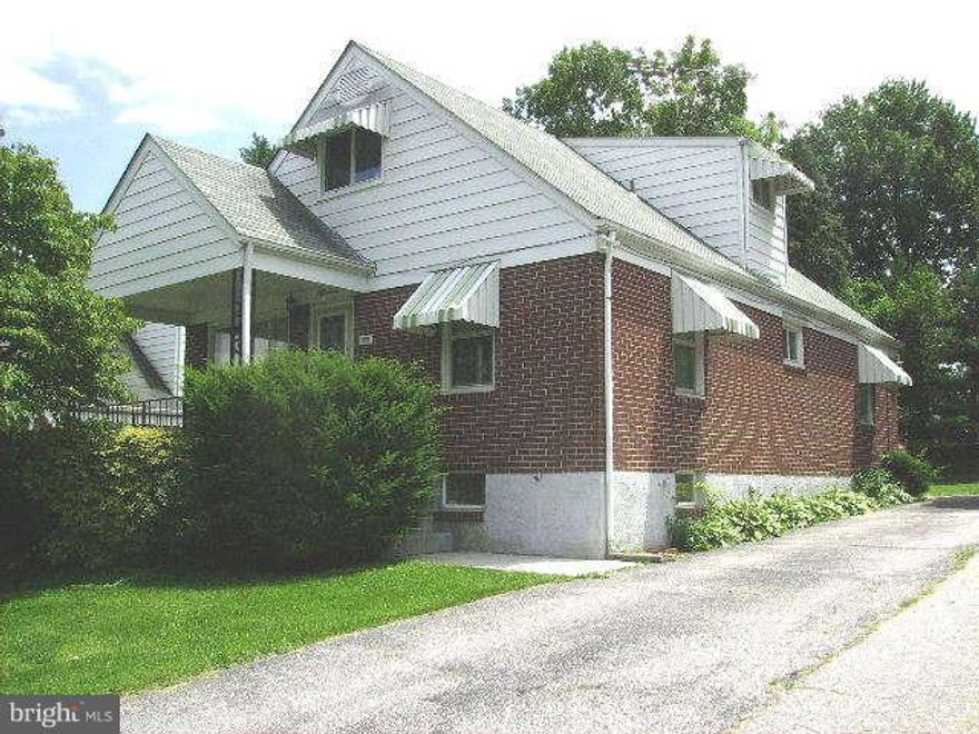 Timonium/Towson area in northern Baltimore County Maryland...3 bedrooms, 1 full/2 half baths, on quiet street w/ central air, gas heat, replacement windows,  sun roof off kitchen, wood floors and more.  Minimum 2 year lease required.
