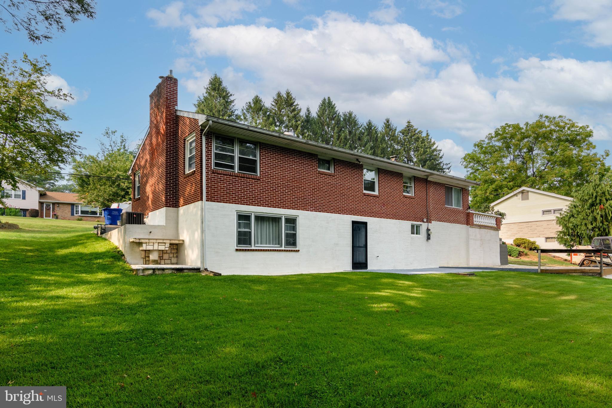 CHAMBERS HILL - Residential