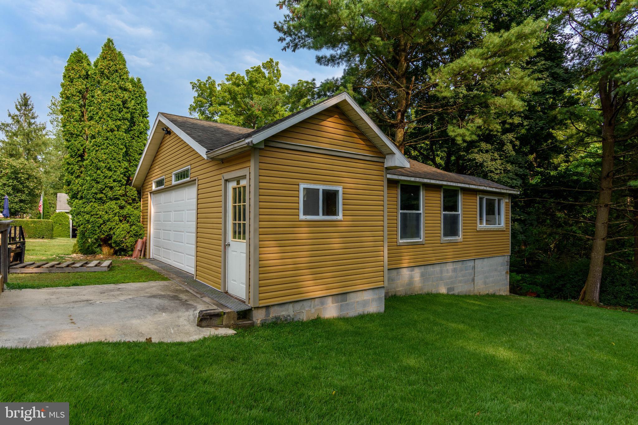 CHAMBERS HILL - Residential