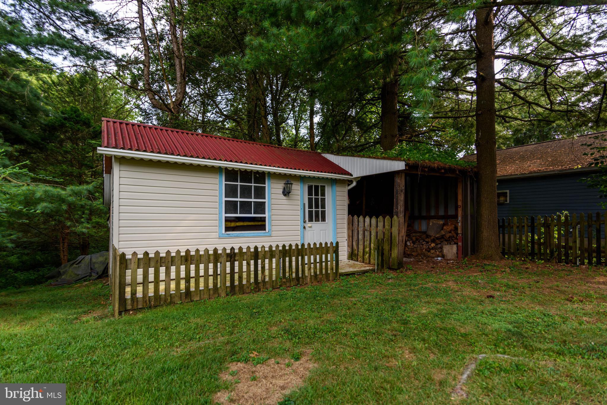 CHAMBERS HILL - Residential