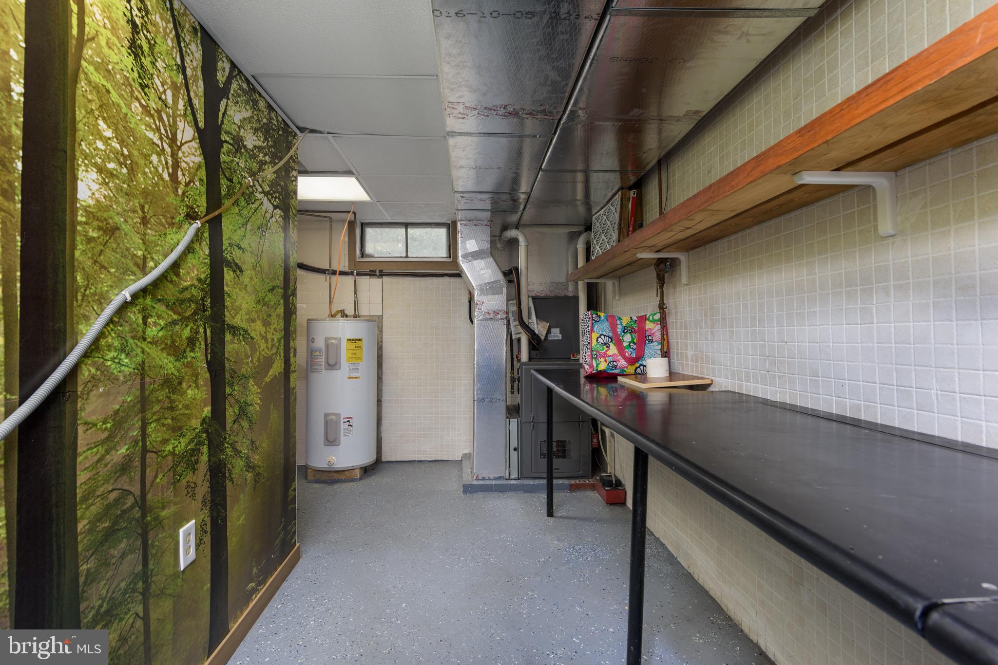 CHAMBERS HILL - Residential