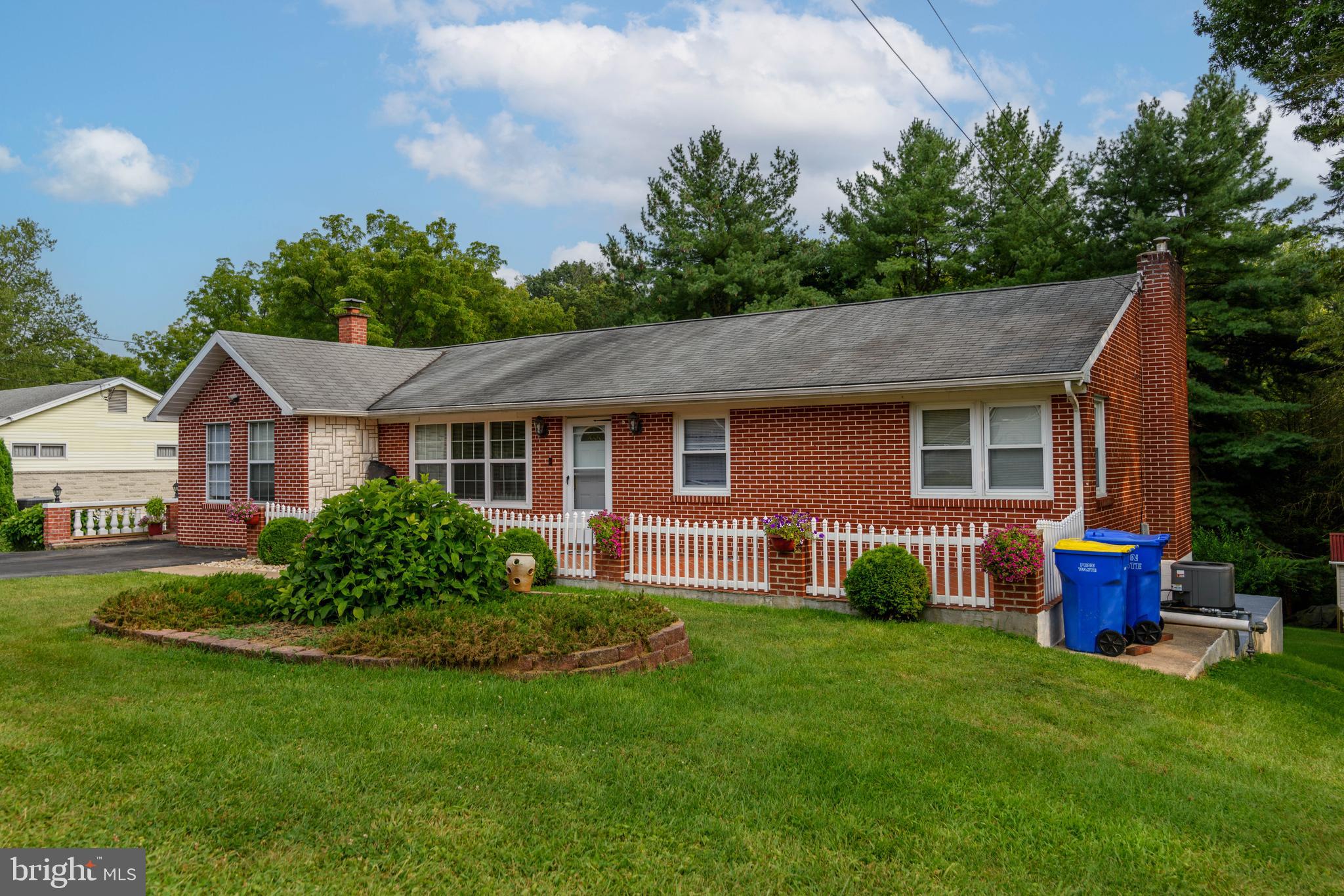 CHAMBERS HILL - Residential