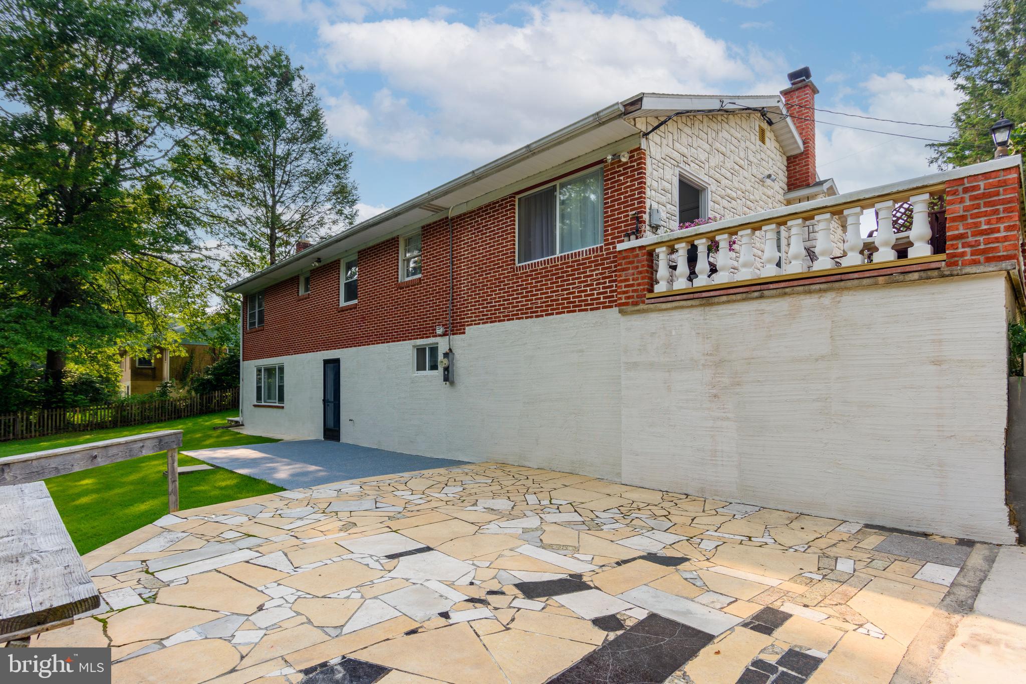 CHAMBERS HILL - Residential