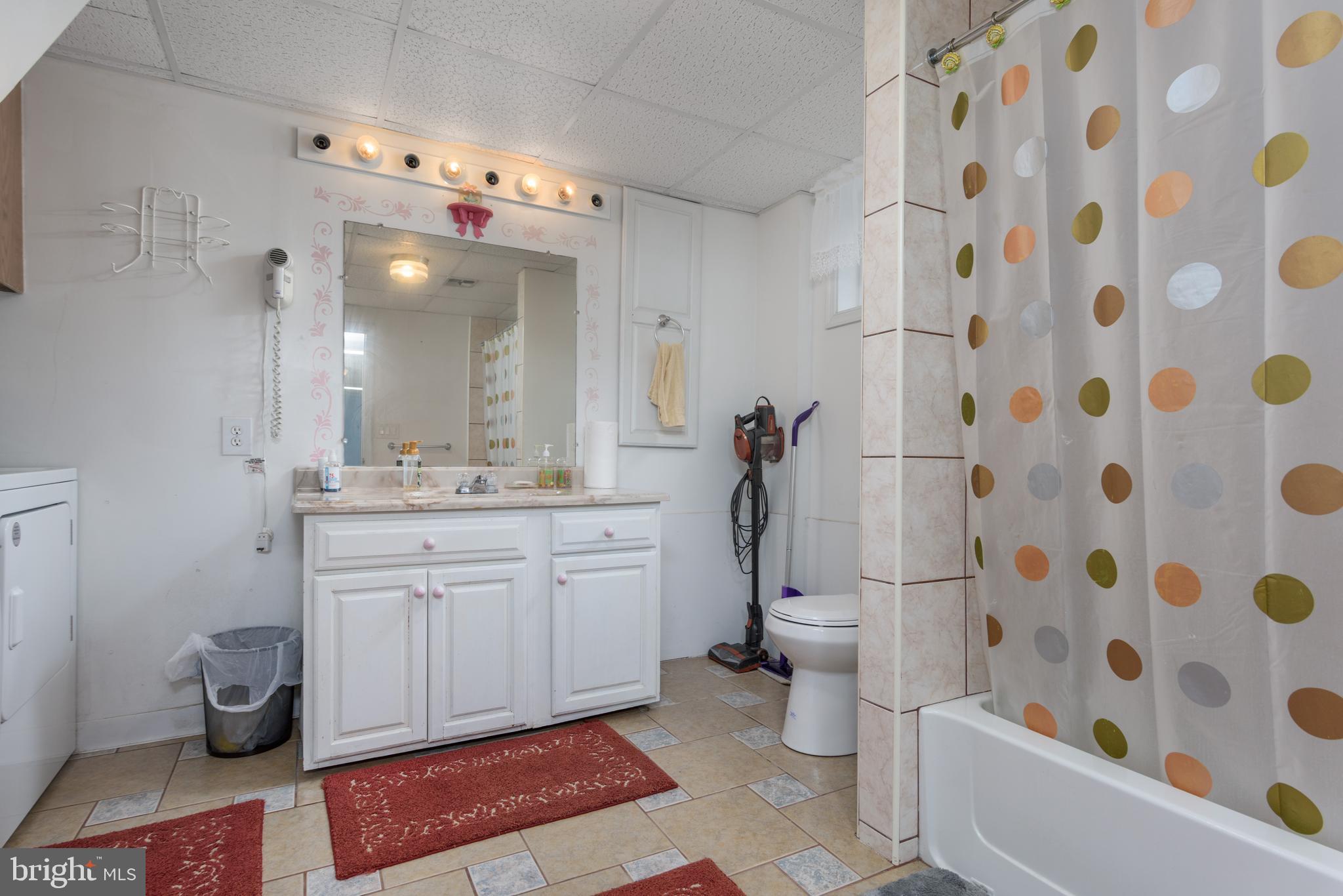 CHAMBERS HILL - Residential