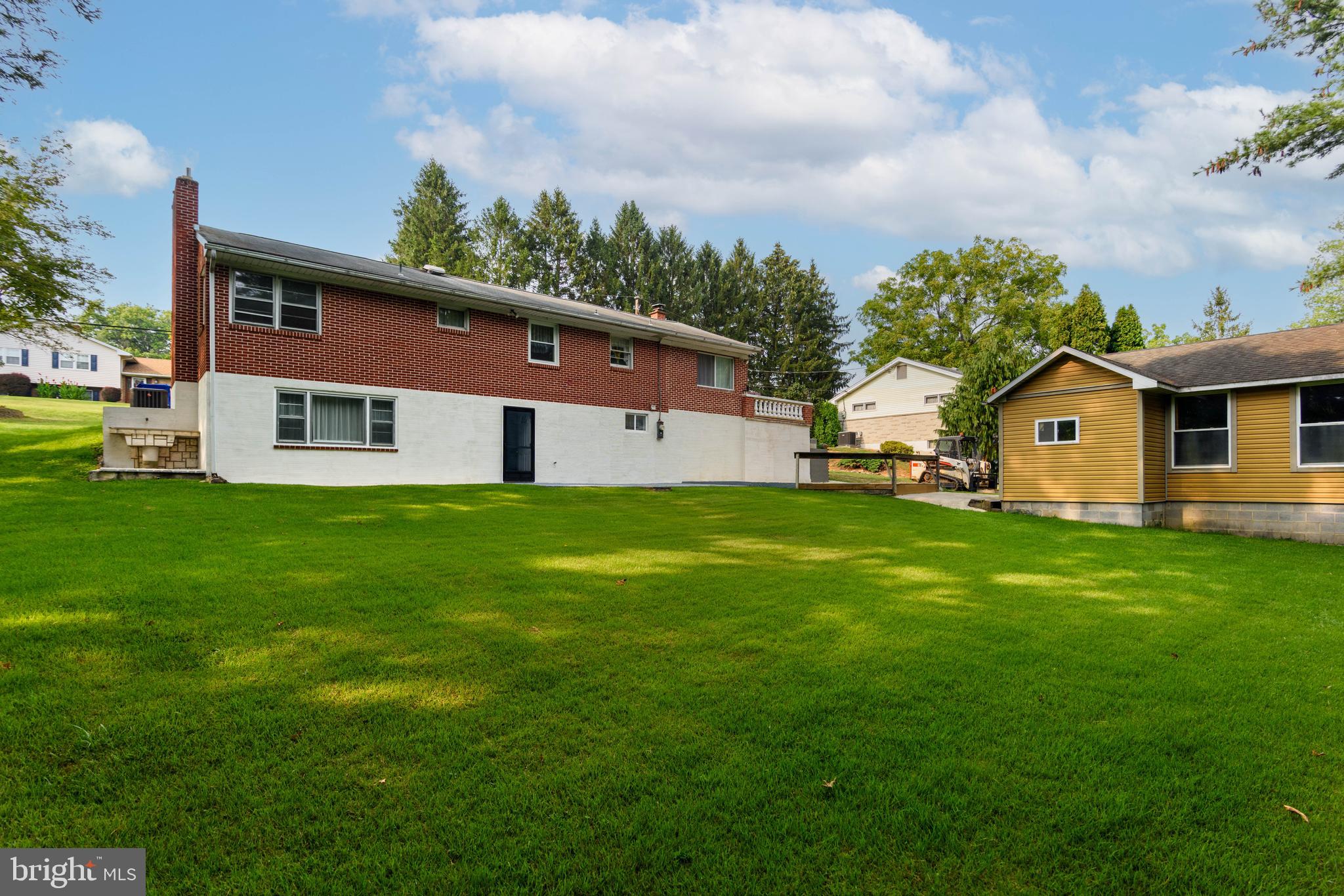 CHAMBERS HILL - Residential