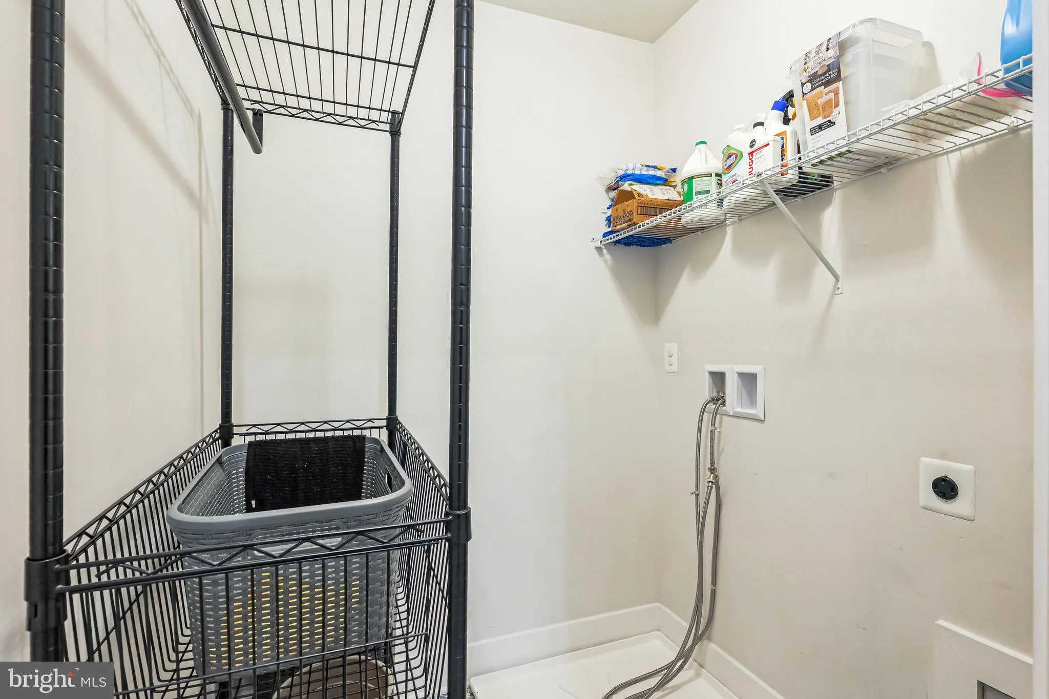 New Windsor, Maryland 21776, United States, 5 Bedrooms Bedrooms, ,4 BathroomsBathrooms,Residential,Active,190849