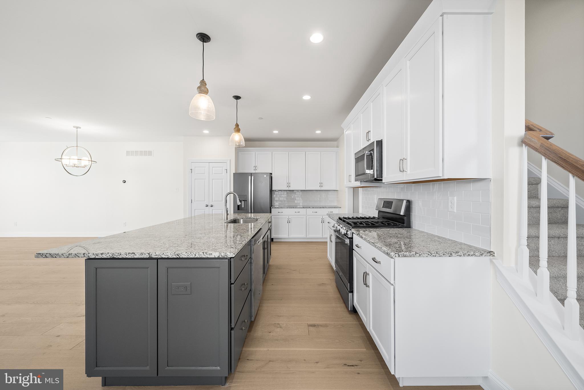 ENCLAVE AT RIDGEWOOD - Residential