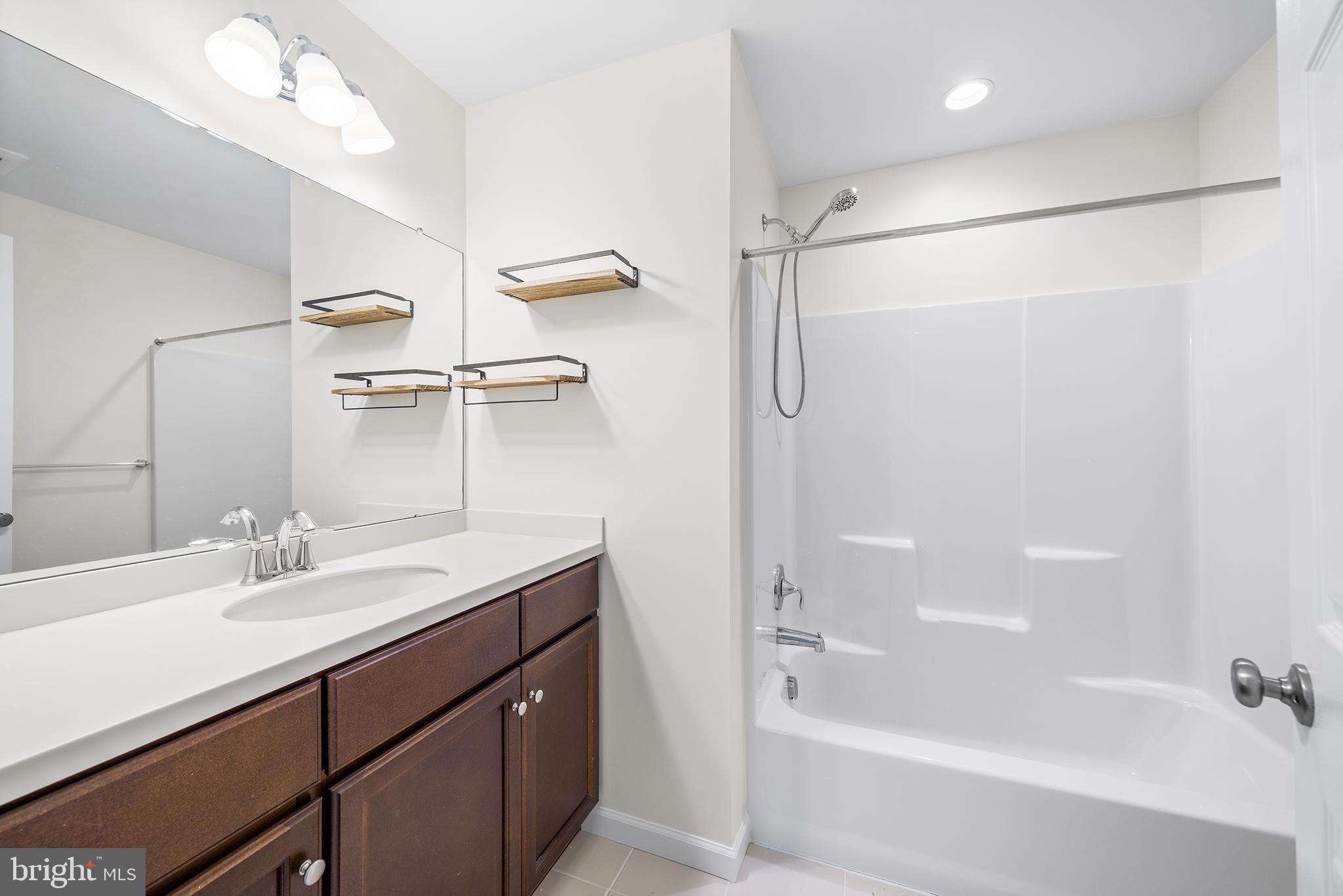 ENCLAVE AT RIDGEWOOD - Residential