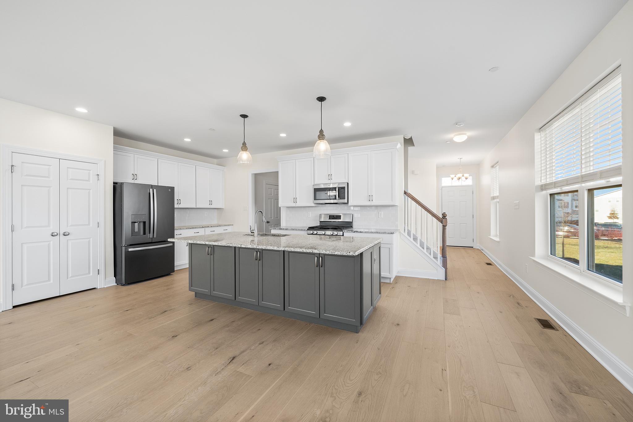 ENCLAVE AT RIDGEWOOD - Residential