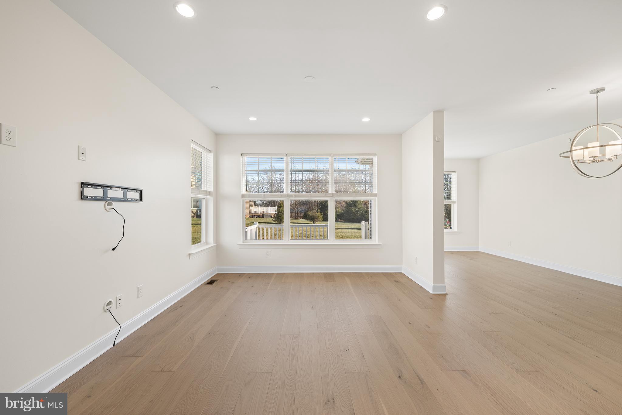 ENCLAVE AT RIDGEWOOD - Residential