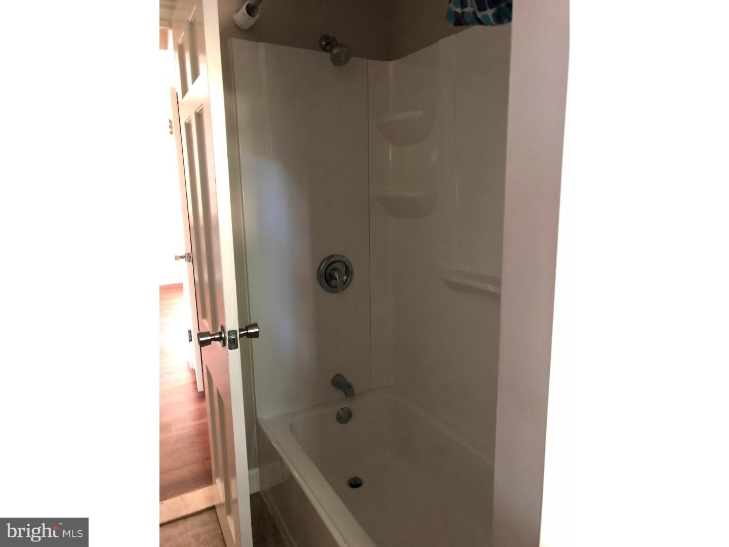 FAIRMOUNT - Residential Lease