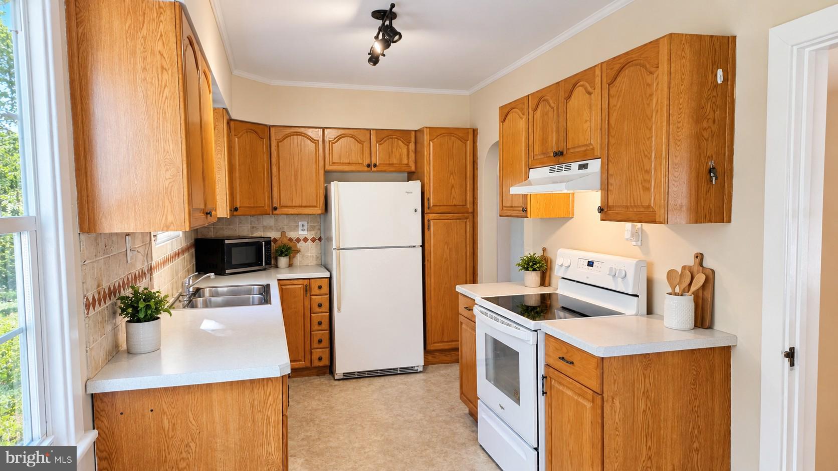 2485 MORGAN HILL ROAD