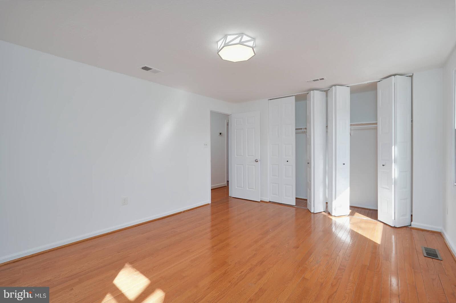 MILL CREEK SOUTH - Residential