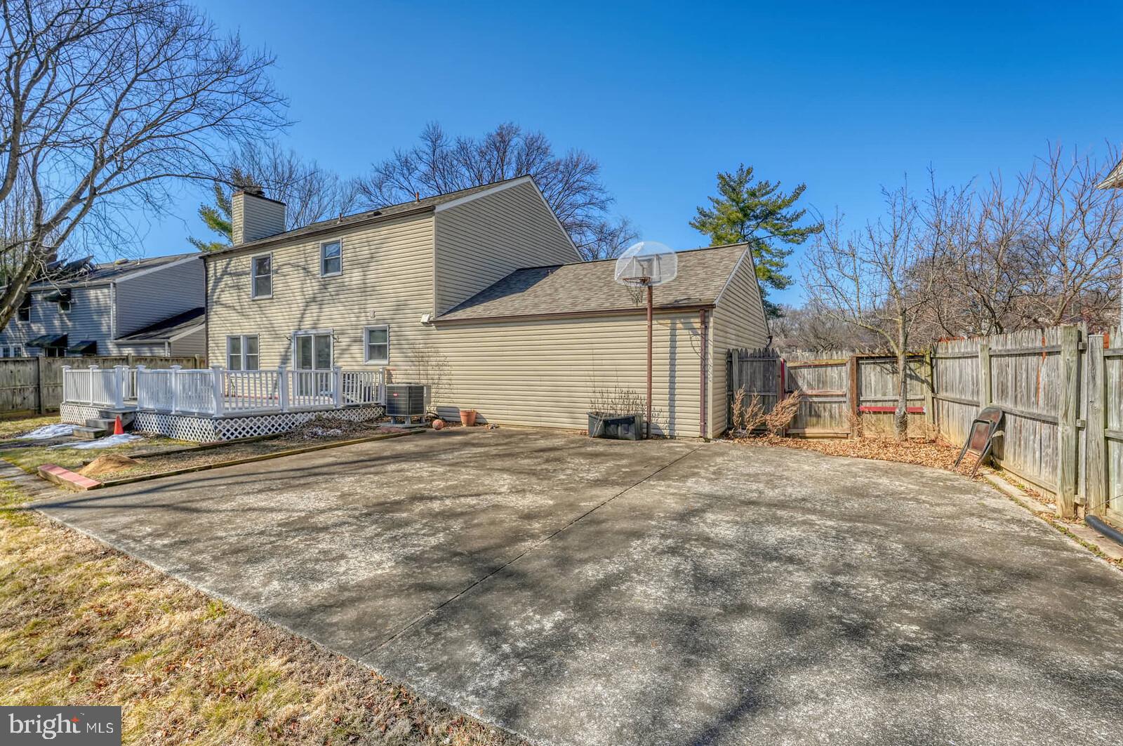 MILL CREEK SOUTH - Residential