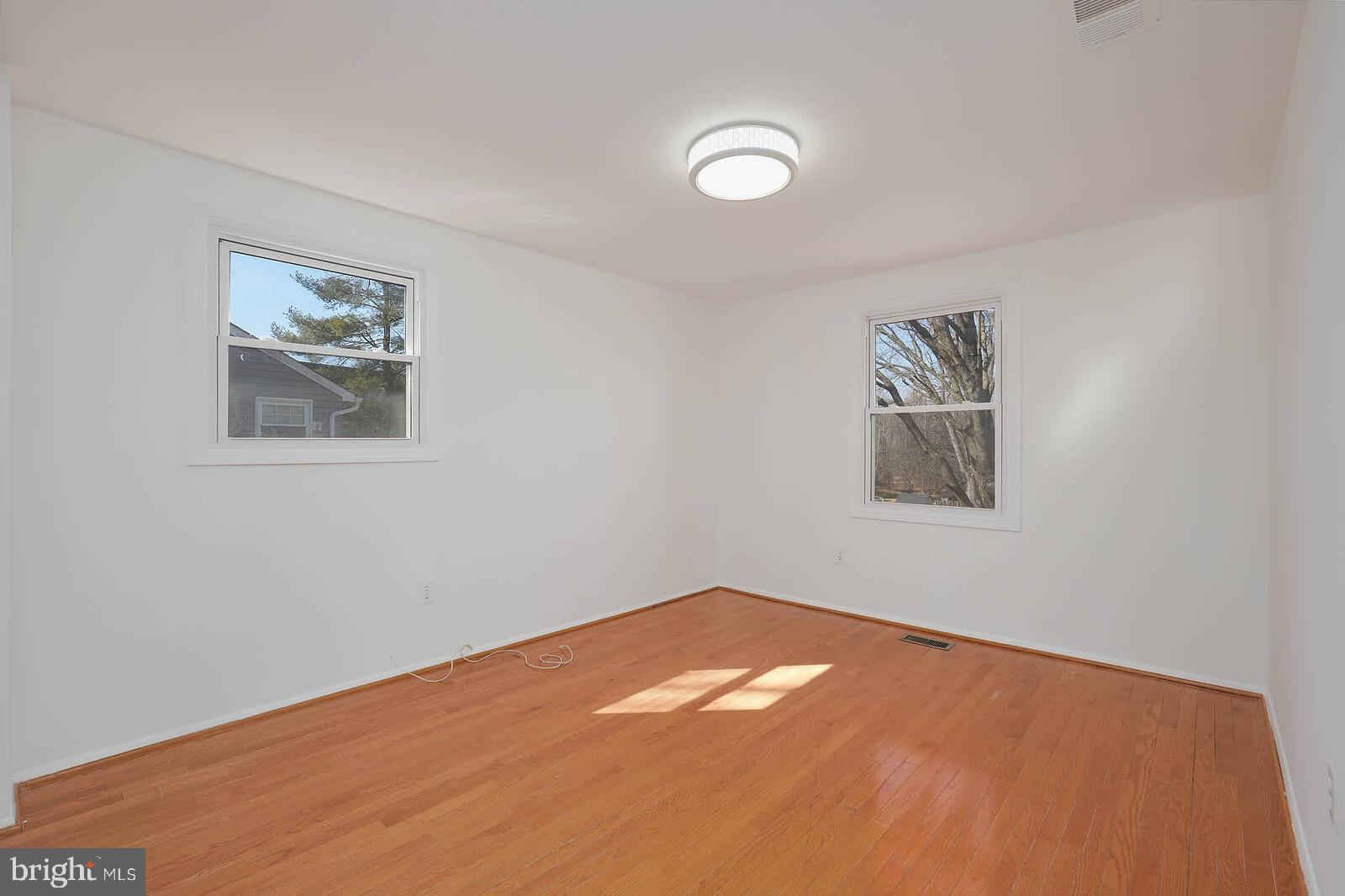 MILL CREEK SOUTH - Residential