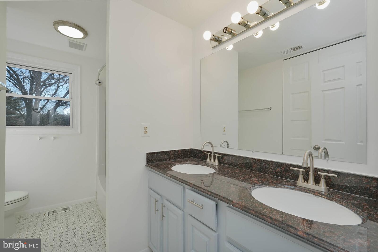 MILL CREEK SOUTH - Residential