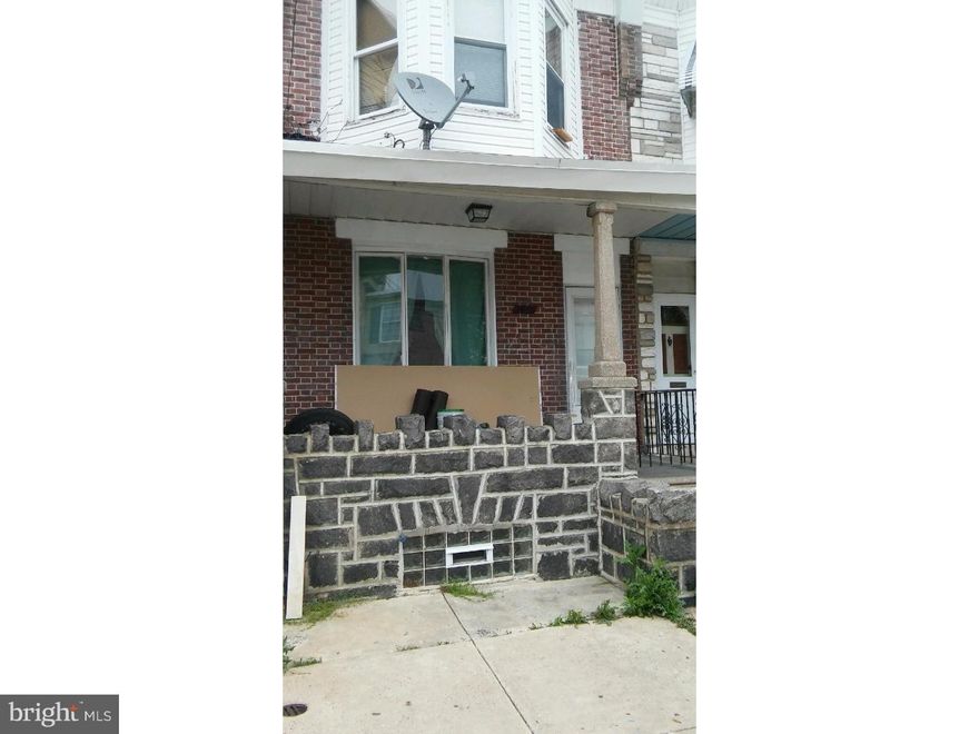 This is a well maintained porch front row on a small quiet block. This property has a large living room,dining room combo. Ample size kitchen. The property has 3 bedrooms and a 3 piece bath. Full unfinished basement with walkout to rear fenced yard. This would be a nice home for the first time buyer or an investor. Property was previously rented for $1000 a month.  Come and take a look !