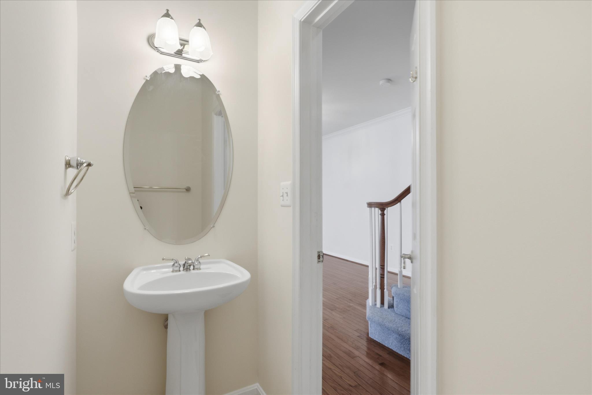 CREEKSIDE - Residential