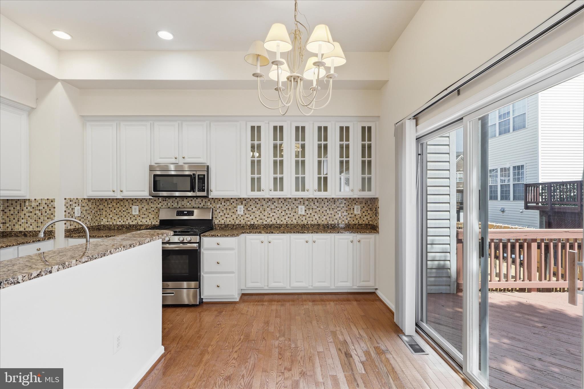 CREEKSIDE - Residential