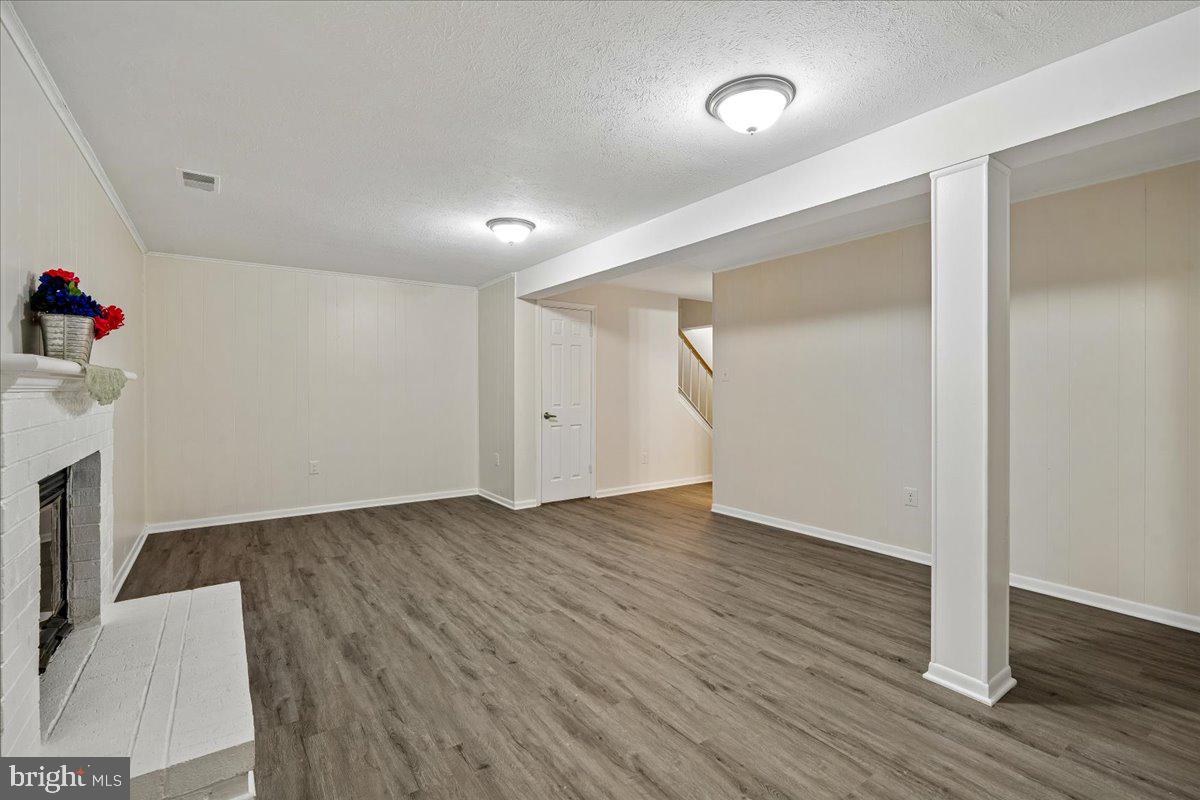 ROLLING ACRES - Residential