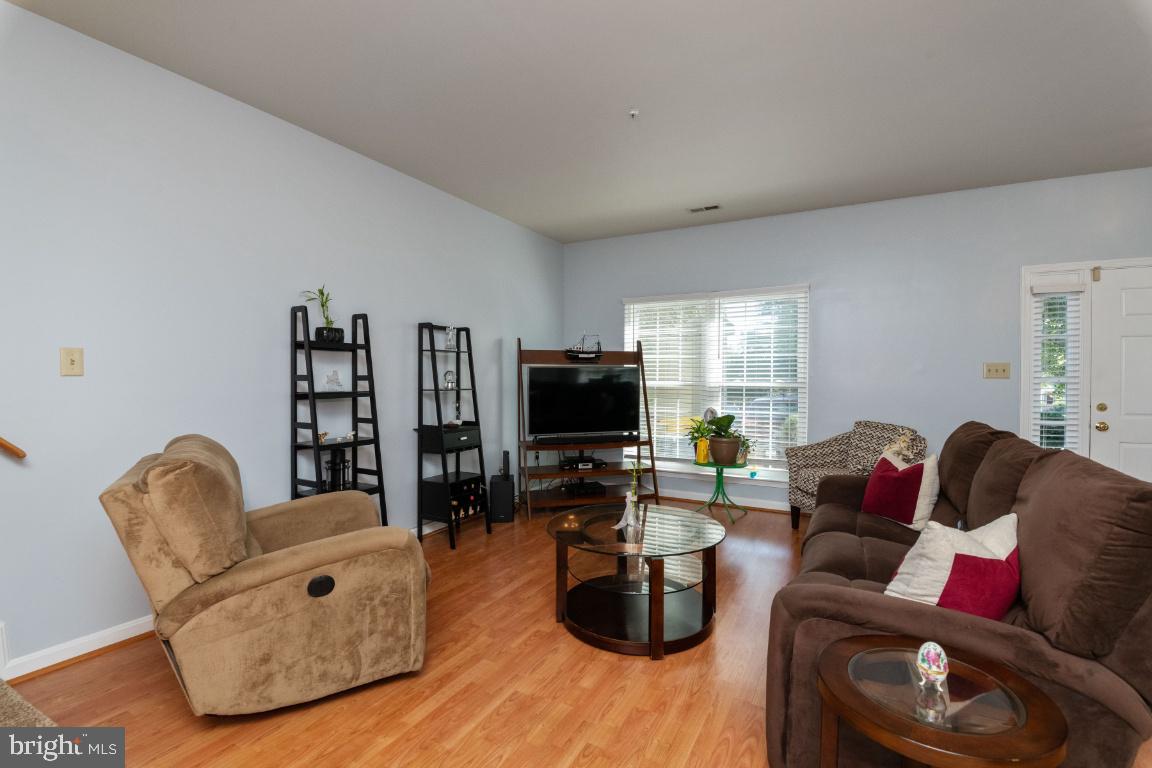 SEVEN OAKS - Residential