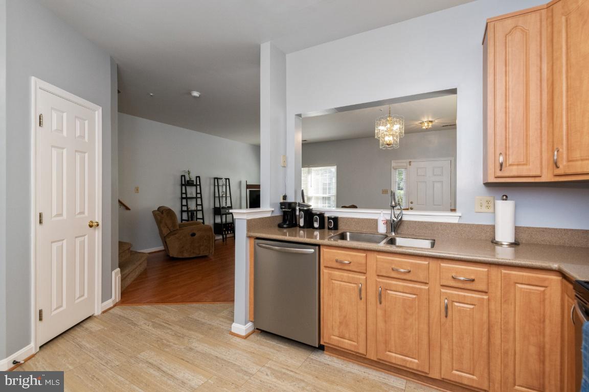 SEVEN OAKS - Residential