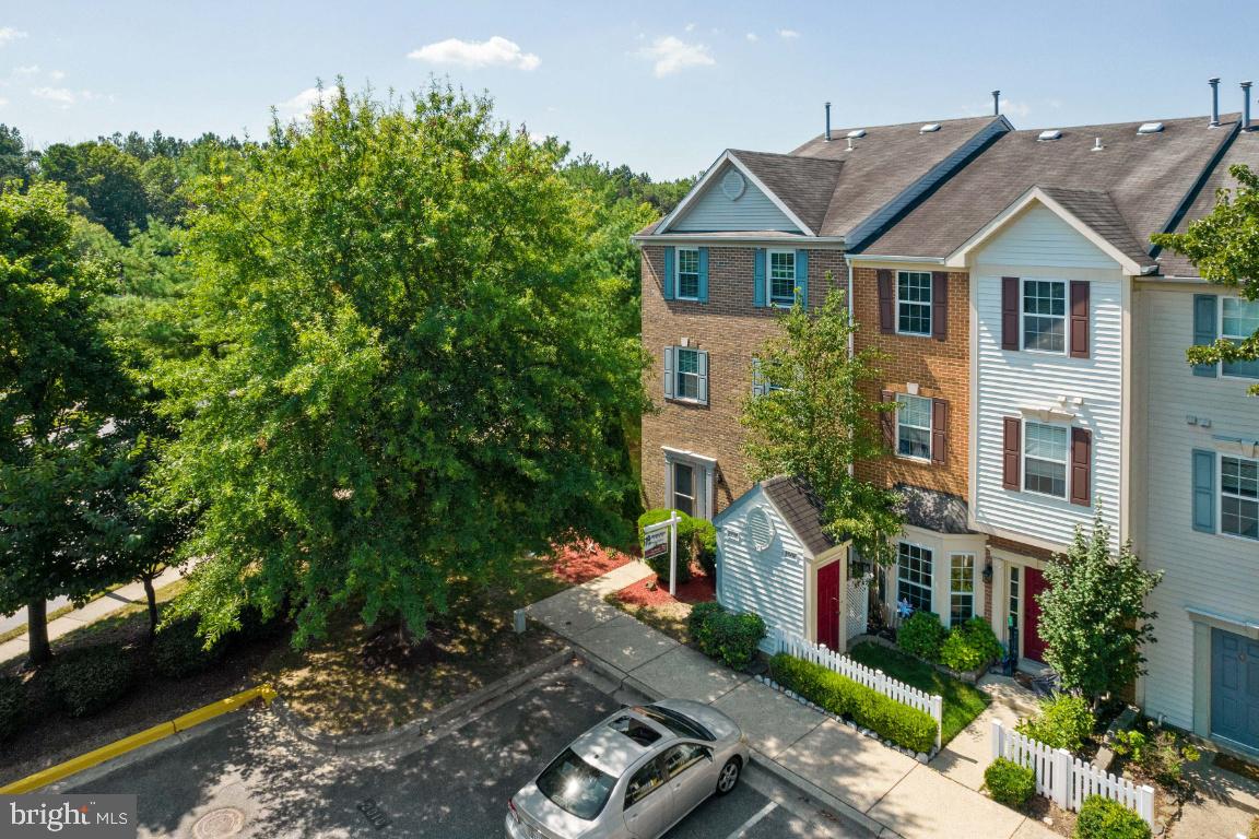 SEVEN OAKS - Residential