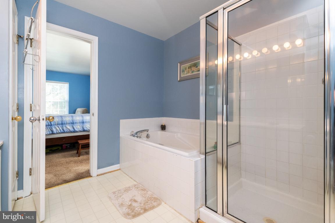 SEVEN OAKS - Residential