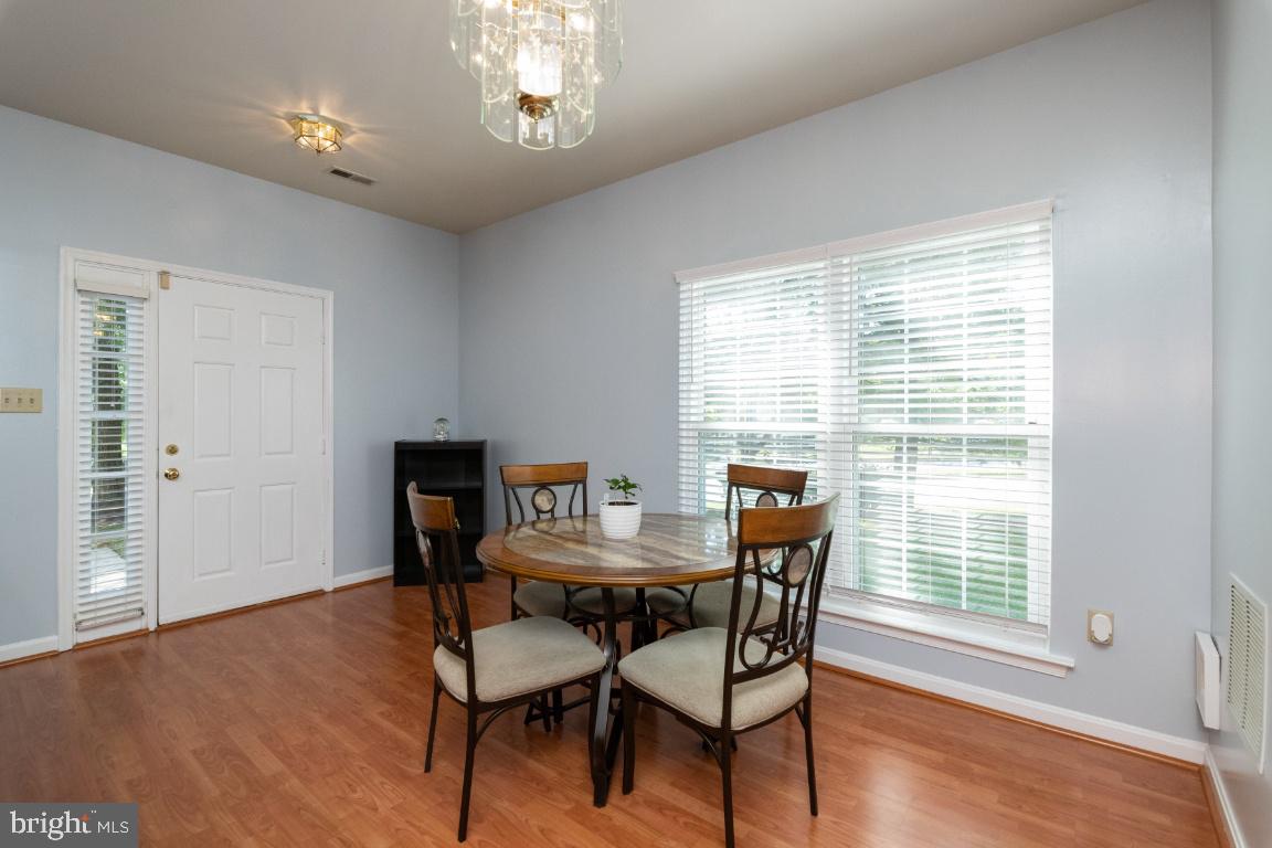 SEVEN OAKS - Residential