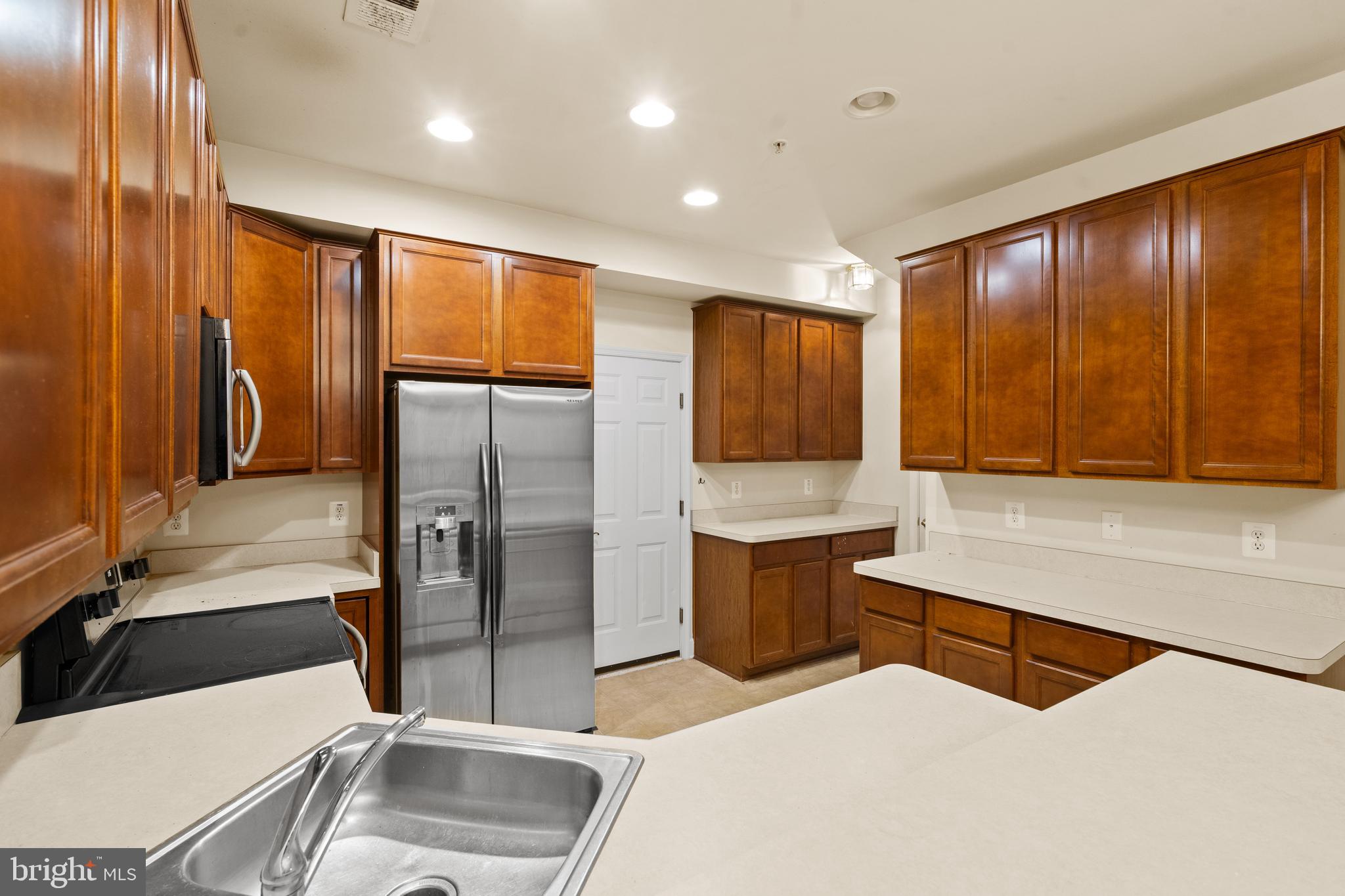 19407 BUCKINGHAM WAY