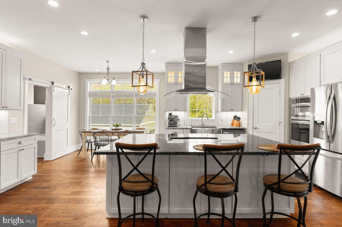 LAKE FOREST ESTATES - Residential